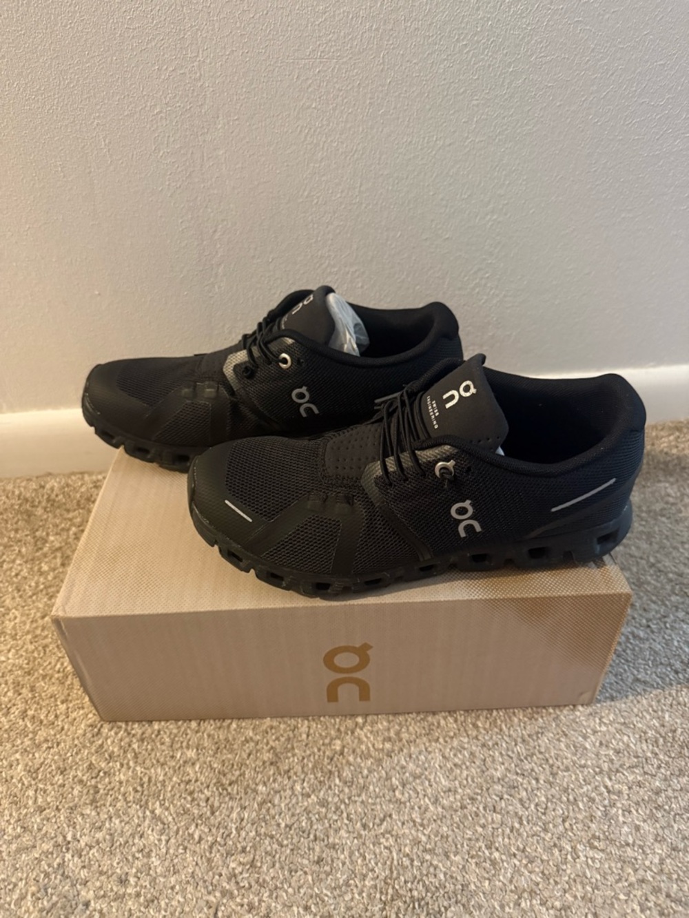 Women’s On Cloud Black Running Shoes